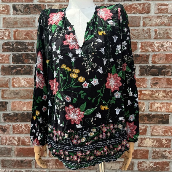 Black floral 3/4 sleeve top / L / Excellent condition - Picture 1 of 10